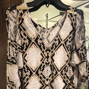 INC Sexy open shoulder top w/ metal detail. Small